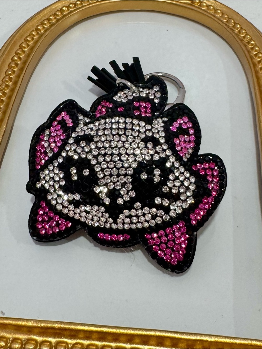 New Crystal Marie Cat Face Keychain - Picture 5 of 5